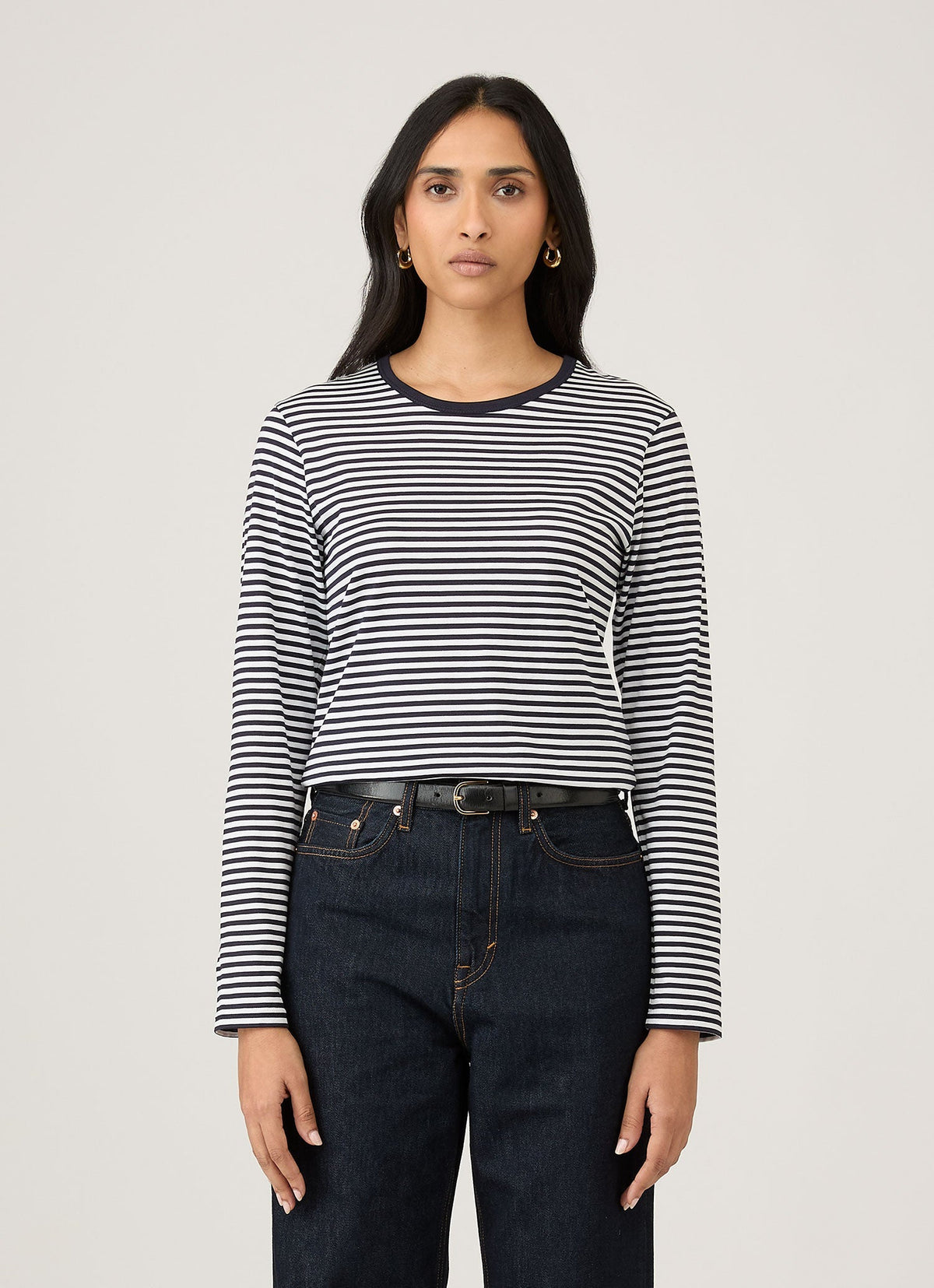 Sunspel Women's Long Sleeve Classic T-shirt in White/Navy English Stripe